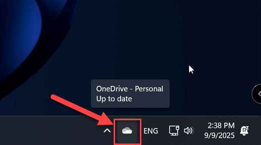 ไอคอน OneDrive รูปก้อนเมฆบน Taskbar สำหรับเริ่มการตั้งค่า OneDrive สำรองไฟล์อัตโนมัติ